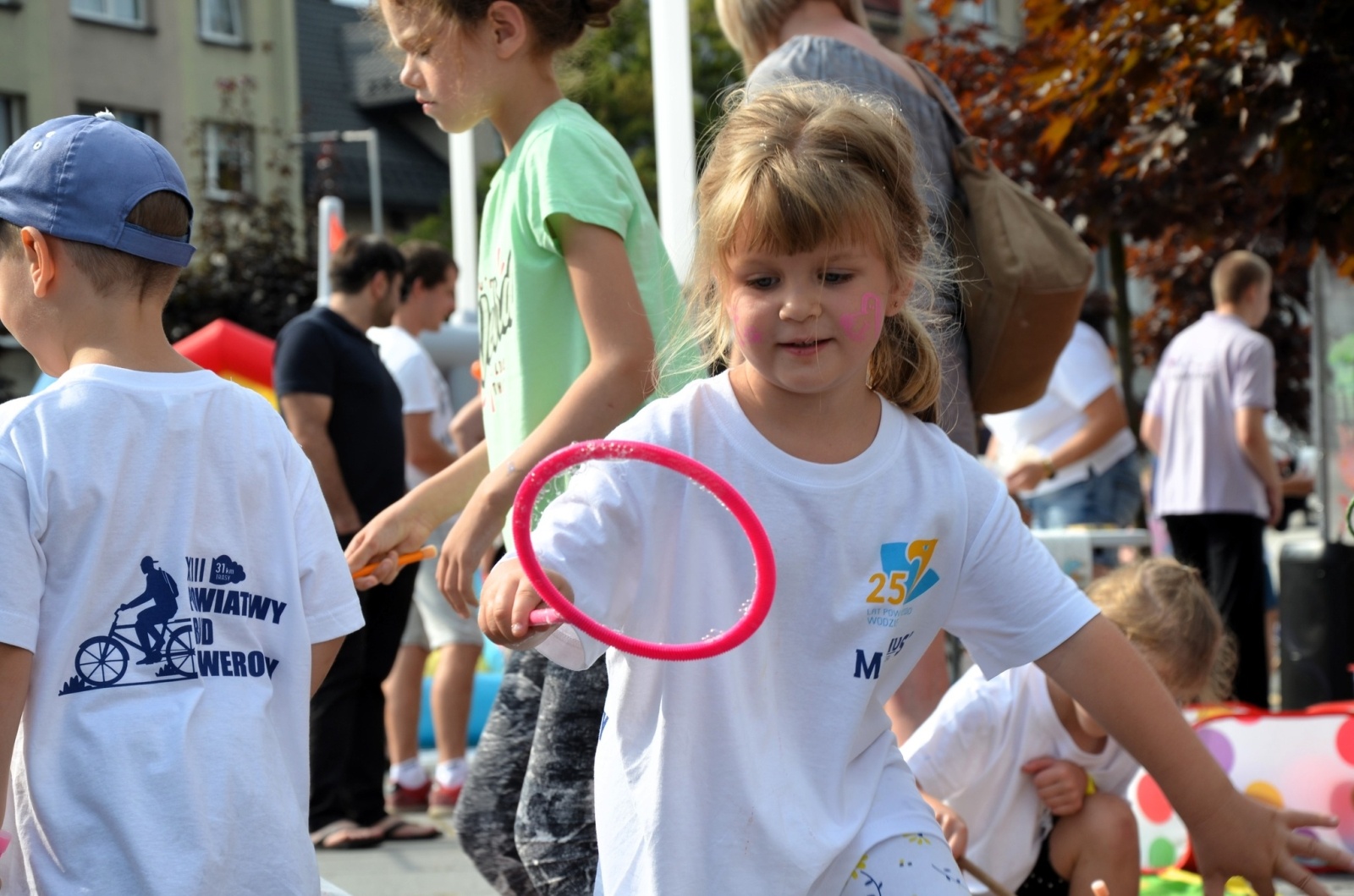 Zdjęcie w galerii na portalu naszwodzislaw.com: Setki uczestników Powiatowego Rajdu Rowerowego [FOTO] wiadomości z regionu