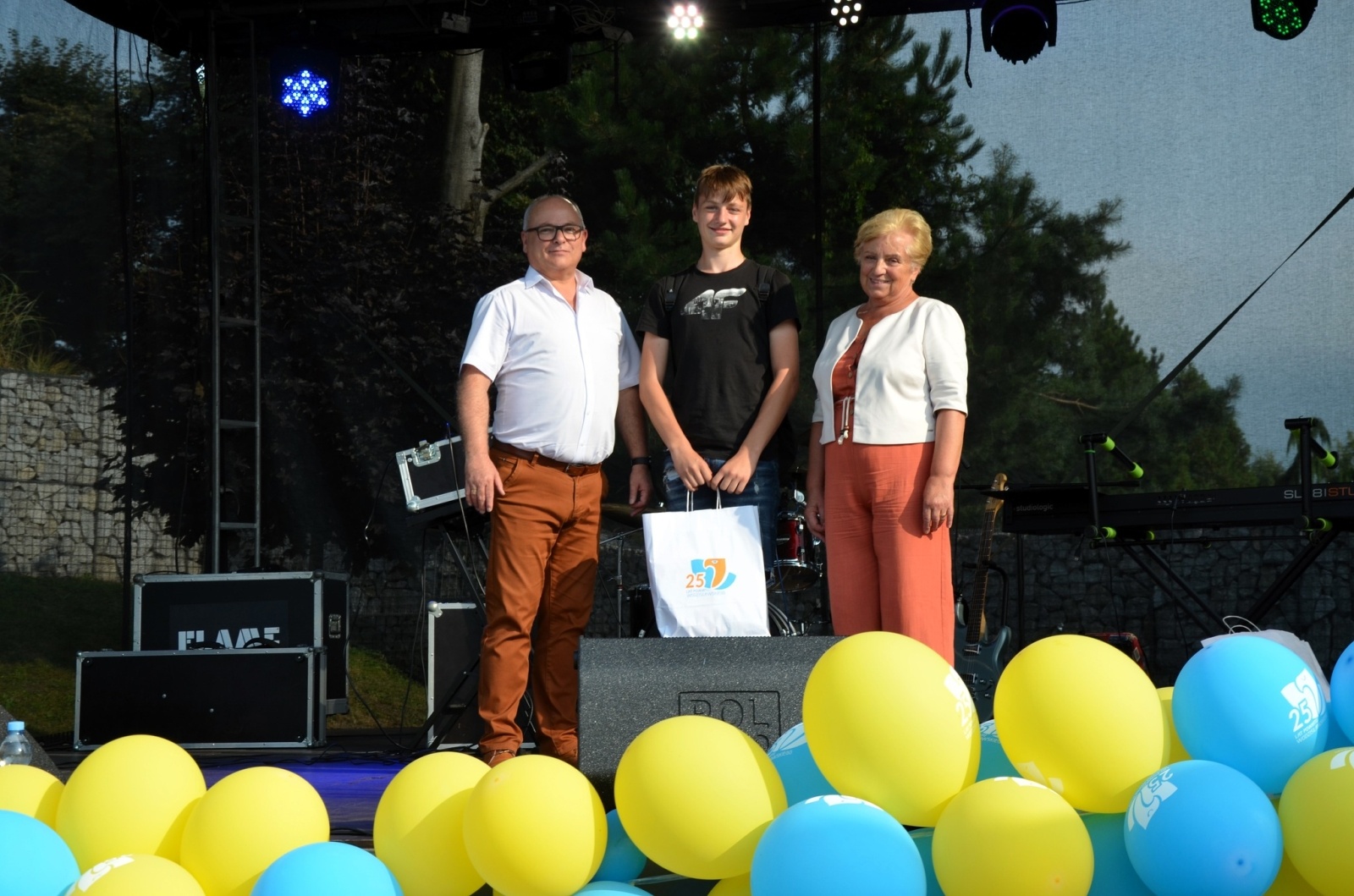 Zdjęcie w galerii na portalu naszwodzislaw.com: Setki uczestników Powiatowego Rajdu Rowerowego [FOTO] wiadomości z regionu