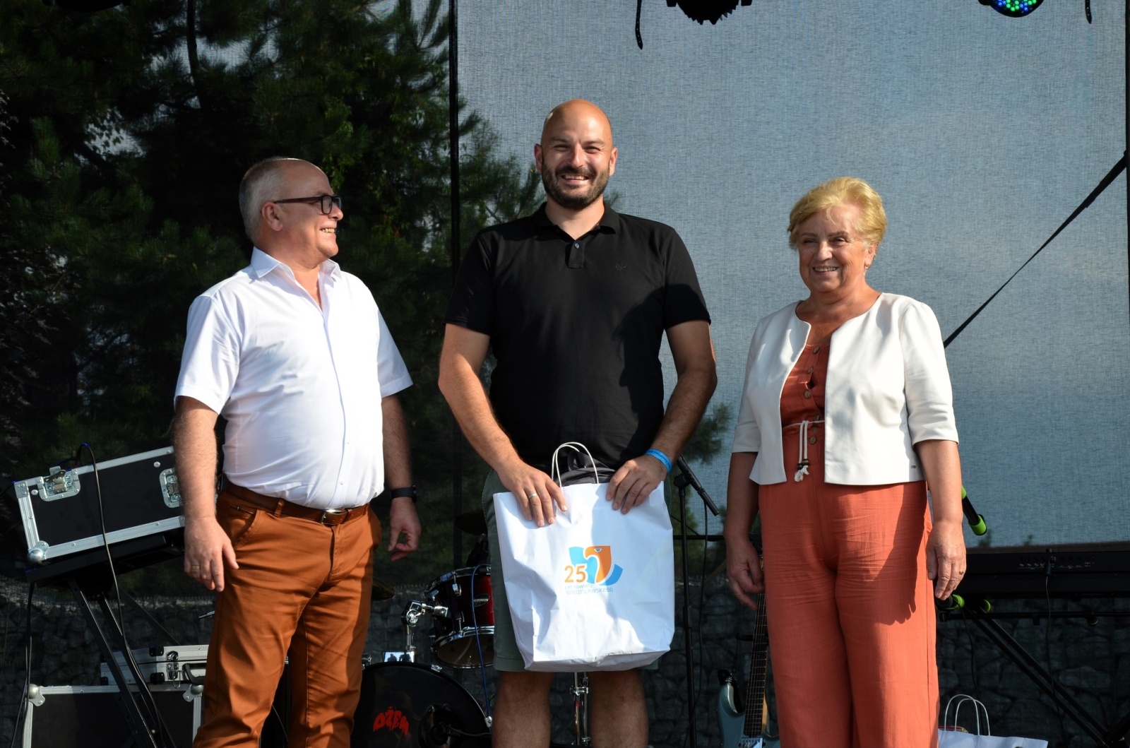 Zdjęcie w galerii na portalu naszwodzislaw.com: Setki uczestników Powiatowego Rajdu Rowerowego [FOTO] wiadomości z regionu