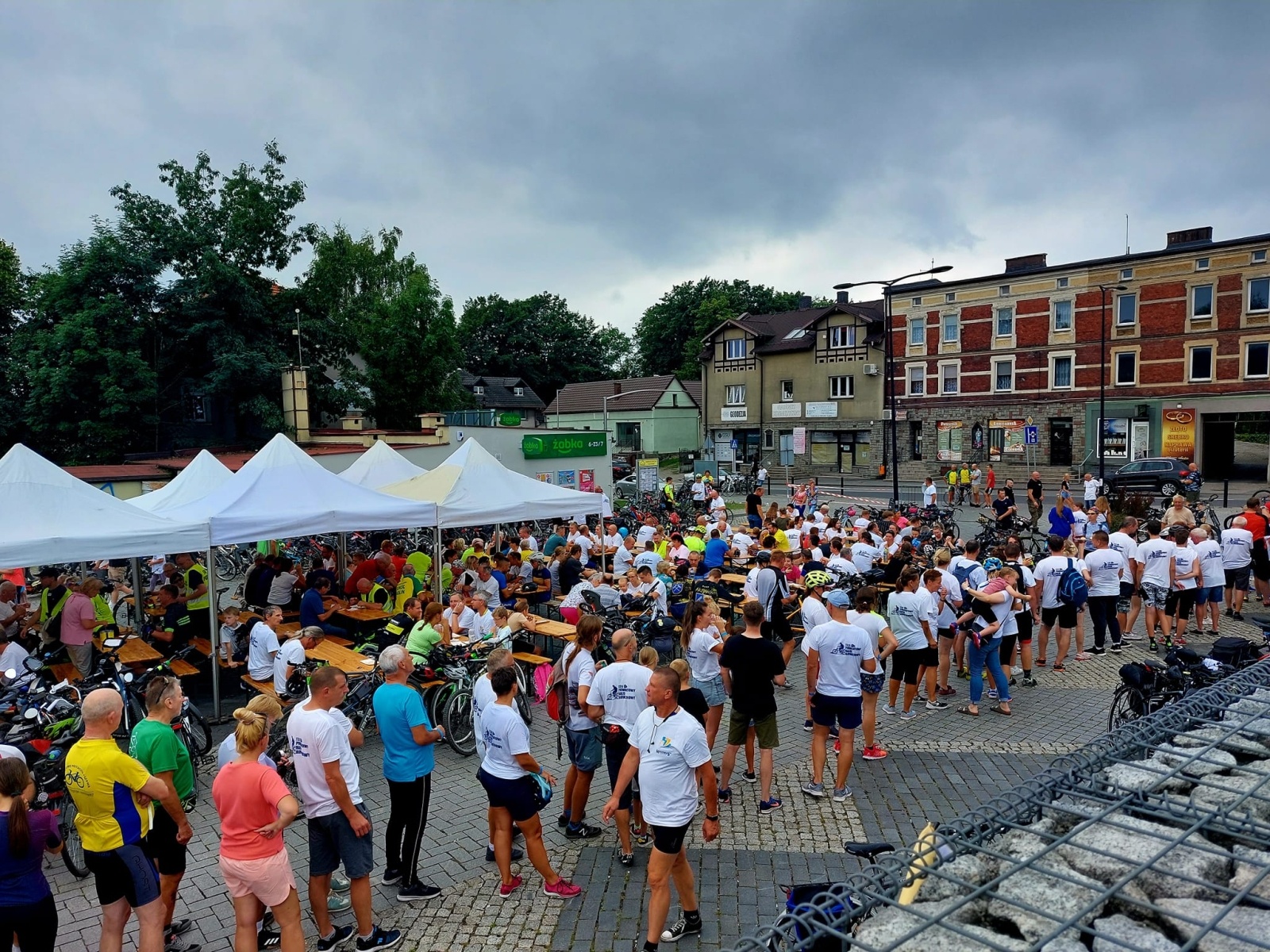 Zdjęcie w galerii na portalu naszwodzislaw.com: Setki uczestników Powiatowego Rajdu Rowerowego [FOTO] wiadomości z regionu