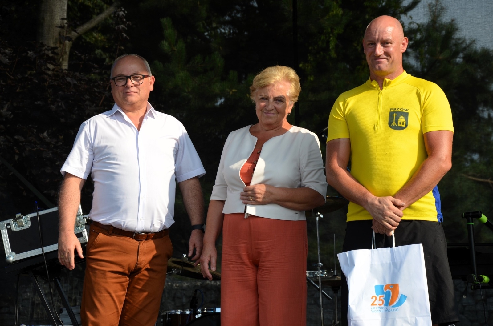 Zdjęcie w galerii na portalu naszwodzislaw.com: Setki uczestników Powiatowego Rajdu Rowerowego [FOTO] wiadomości z regionu