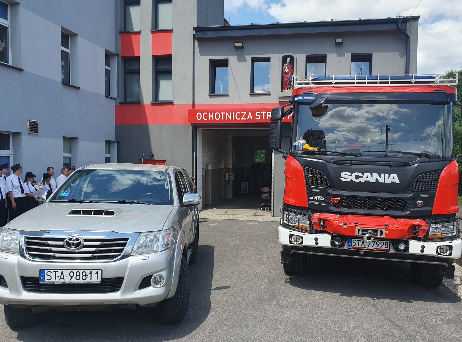 Zdjęcie w galerii na portalu naszwodzislaw.com: Leśnicy wspierają strażaków wiadomości z regionu