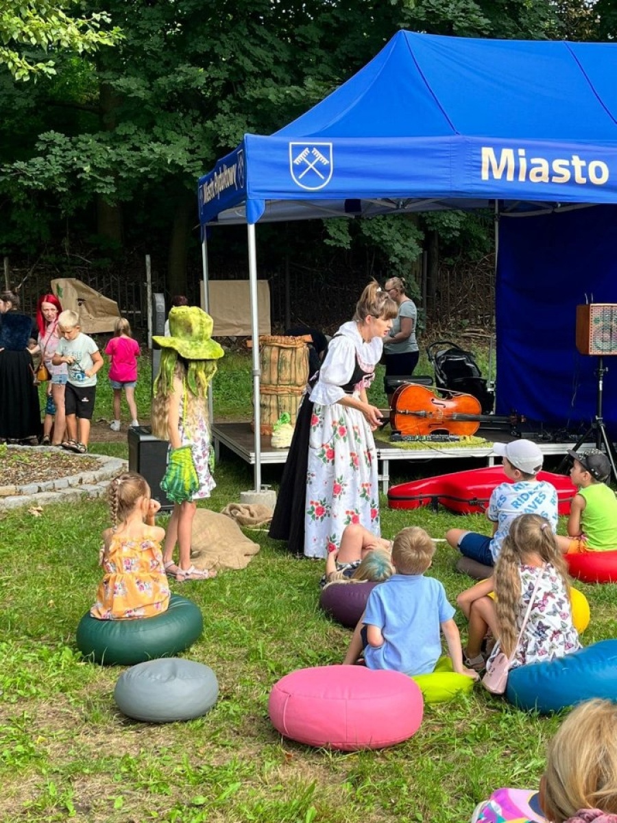Zdjęcie w galerii na portalu naszwodzislaw.com: Przeżyjmy to jeszcze raz. Filmowe podsumowanie XXX Dni Rydułtów wiadomości z regionu