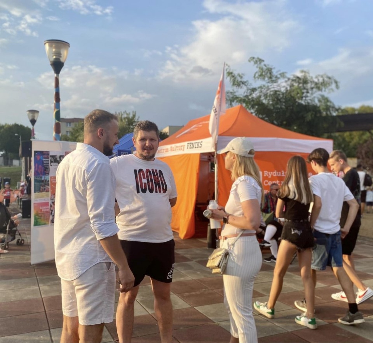 Zdjęcie w galerii na portalu naszwodzislaw.com: Przeżyjmy to jeszcze raz. Filmowe podsumowanie XXX Dni Rydułtów wiadomości z regionu