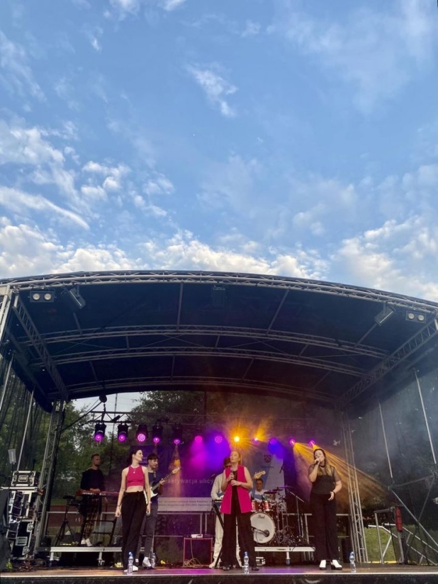 Zdjęcie w galerii na portalu naszwodzislaw.com: Przeżyjmy to jeszcze raz. Filmowe podsumowanie XXX Dni Rydułtów wiadomości z regionu