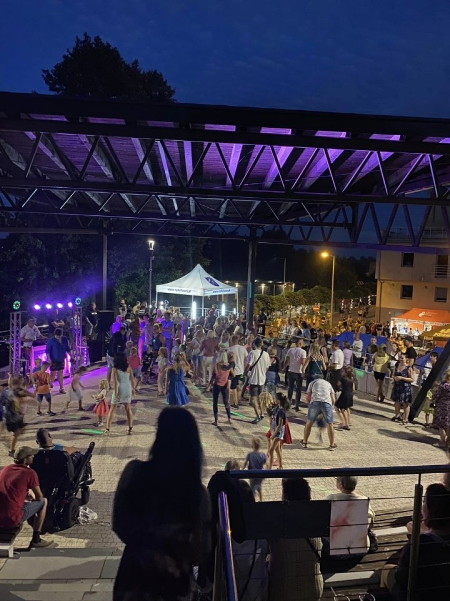 Zdjęcie w galerii na portalu naszwodzislaw.com: Przeżyjmy to jeszcze raz. Filmowe podsumowanie XXX Dni Rydułtów wiadomości z regionu