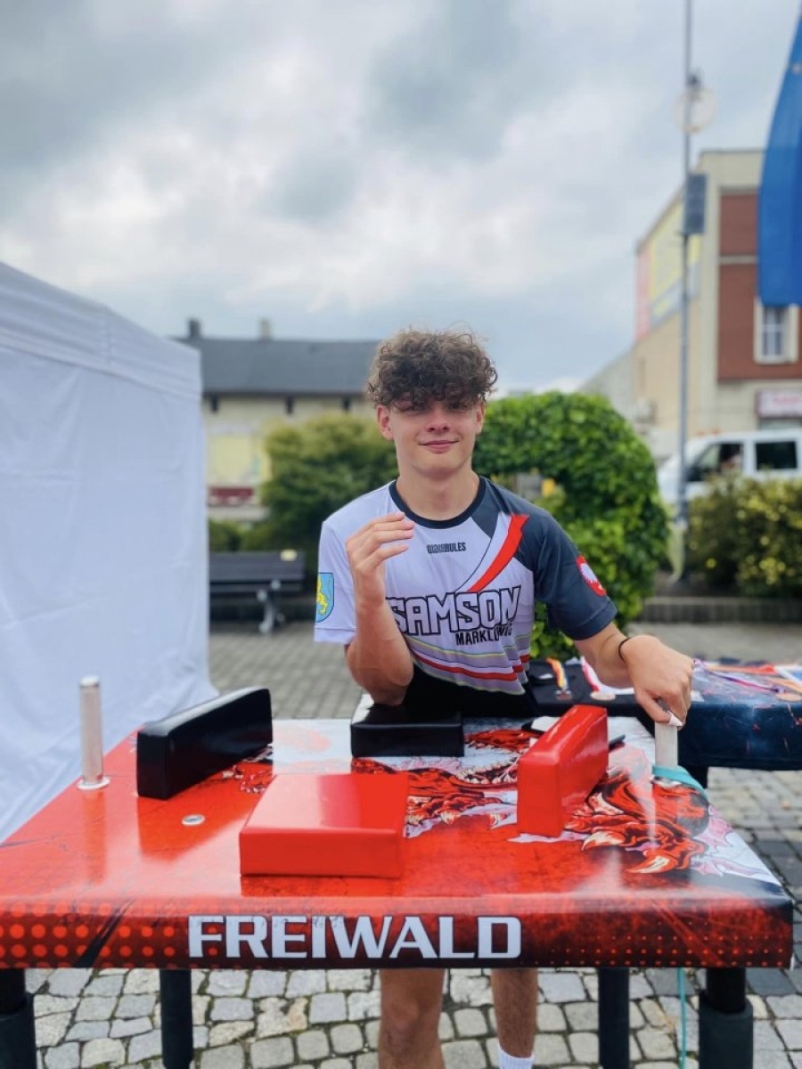 Zdjęcie w galerii na portalu naszwodzislaw.com: Przeżyjmy to jeszcze raz. Filmowe podsumowanie XXX Dni Rydułtów wiadomości z regionu