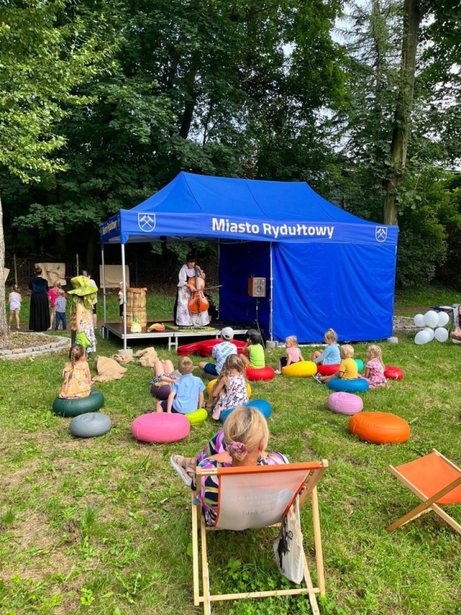 Zdjęcie w galerii na portalu naszwodzislaw.com: Przeżyjmy to jeszcze raz. Filmowe podsumowanie XXX Dni Rydułtów wiadomości z regionu