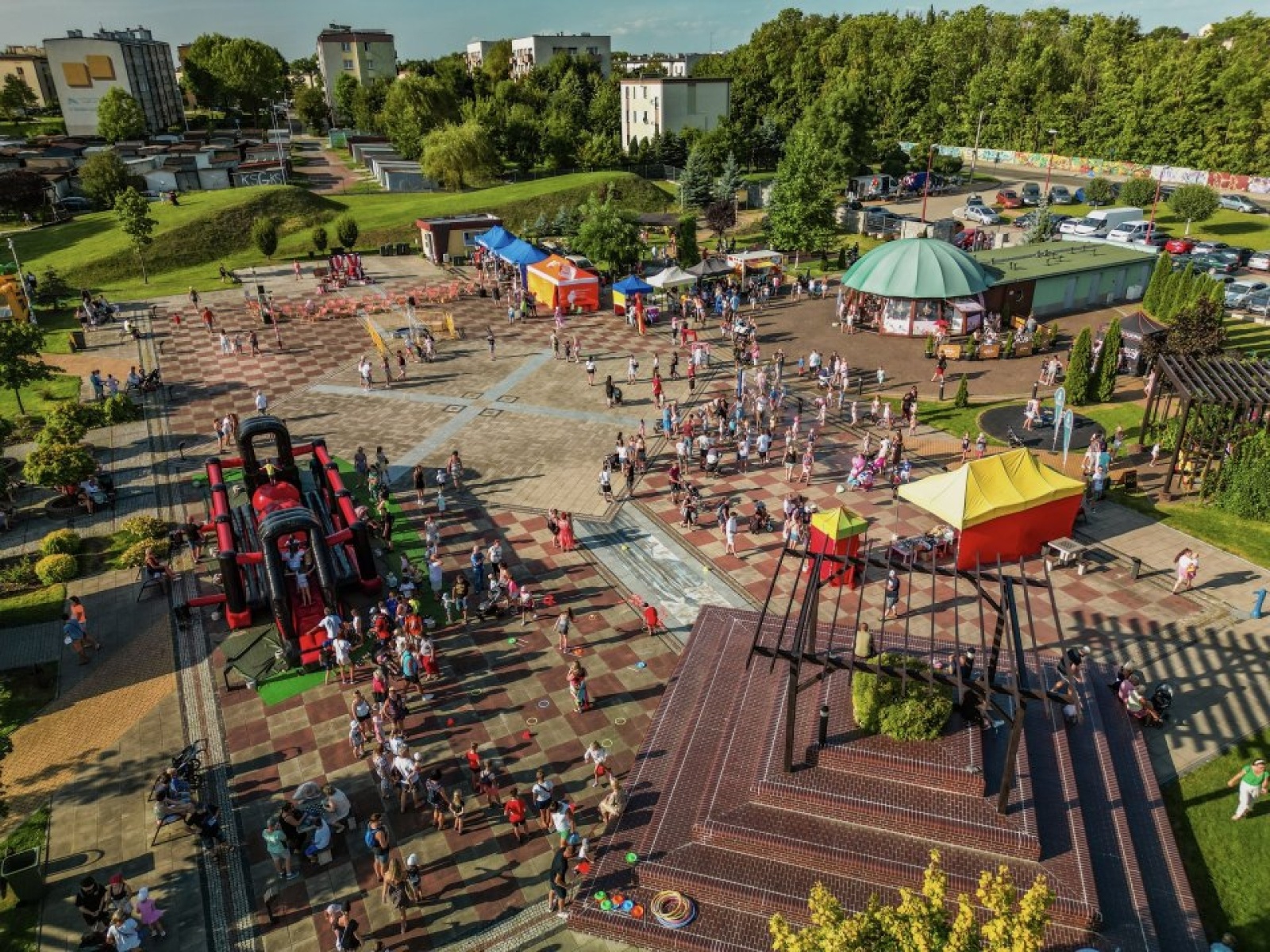 Zdjęcie w galerii na portalu naszwodzislaw.com: Przeżyjmy to jeszcze raz. Filmowe podsumowanie XXX Dni Rydułtów wiadomości z regionu