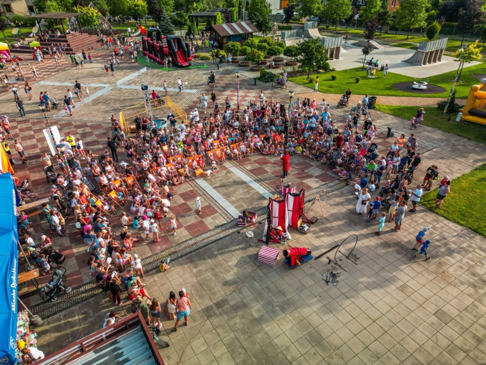 Zdjęcie w galerii na portalu naszwodzislaw.com: Przeżyjmy to jeszcze raz. Filmowe podsumowanie XXX Dni Rydułtów wiadomości z regionu