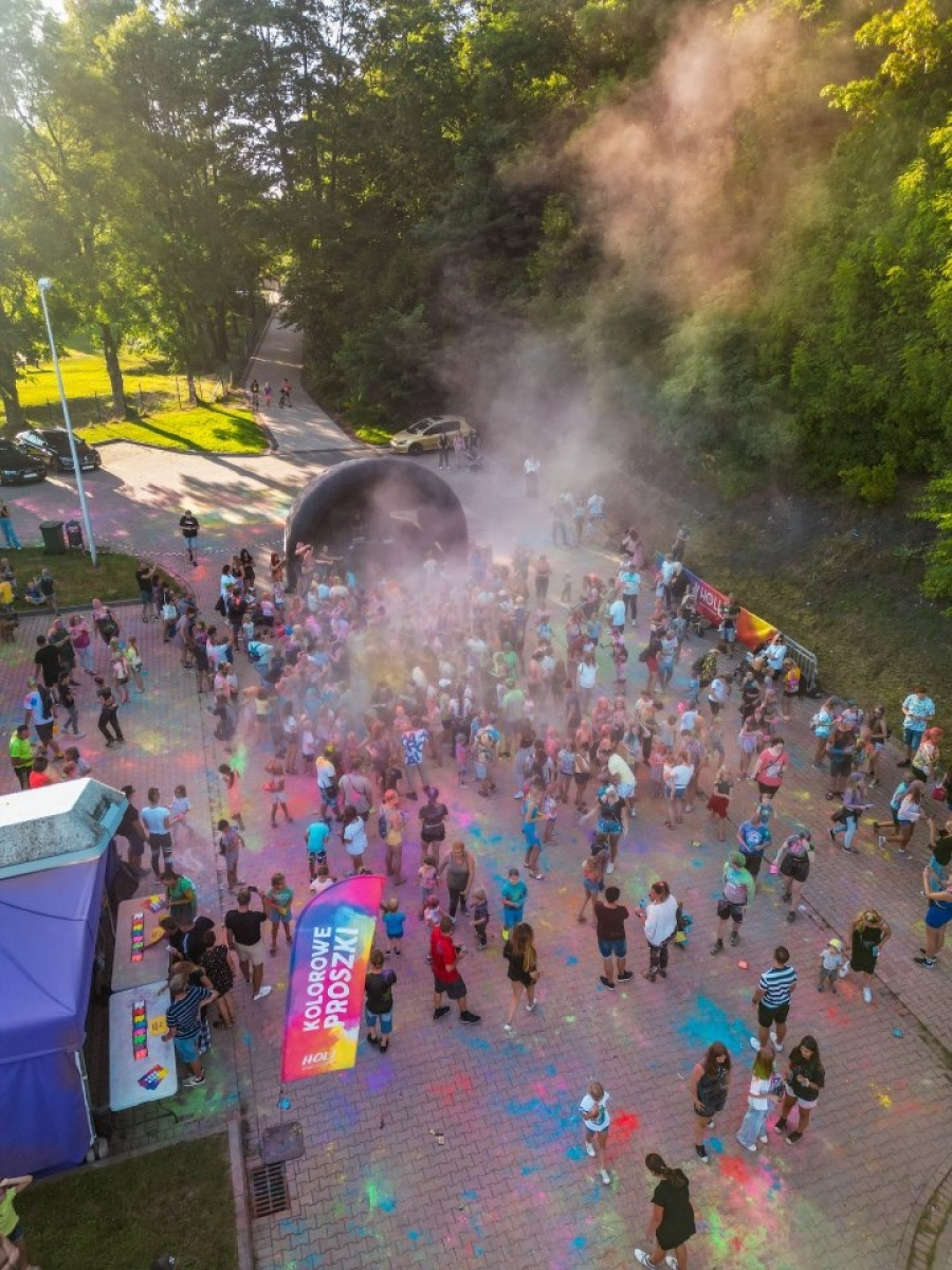 Zdjęcie w galerii na portalu naszwodzislaw.com: Przeżyjmy to jeszcze raz. Filmowe podsumowanie XXX Dni Rydułtów wiadomości z regionu