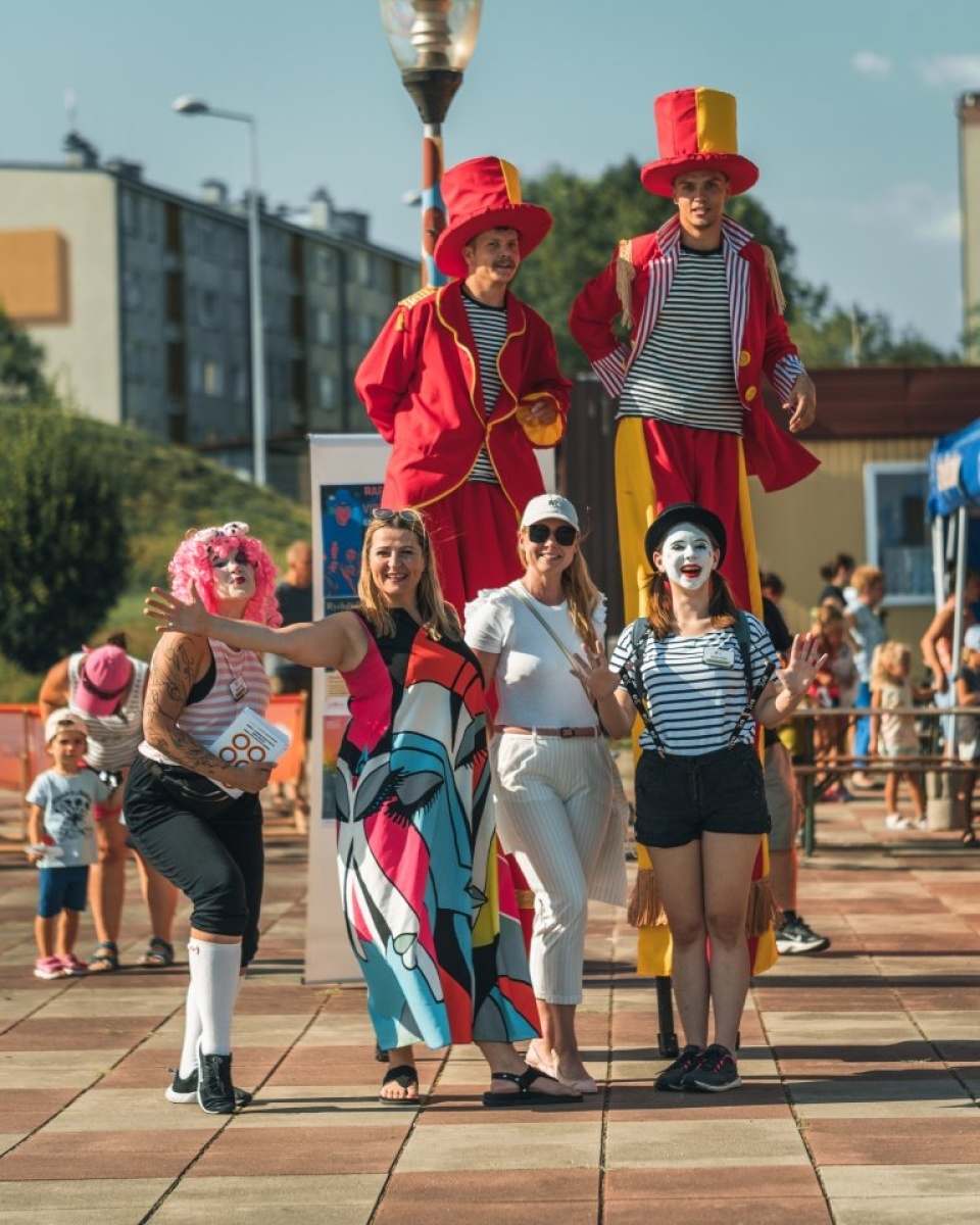 Zdjęcie w galerii na portalu naszwodzislaw.com: Przeżyjmy to jeszcze raz. Filmowe podsumowanie XXX Dni Rydułtów wiadomości z regionu