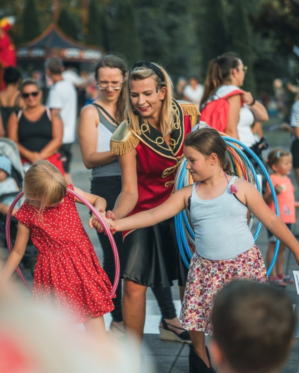 Zdjęcie w galerii na portalu naszwodzislaw.com: Przeżyjmy to jeszcze raz. Filmowe podsumowanie XXX Dni Rydułtów wiadomości z regionu