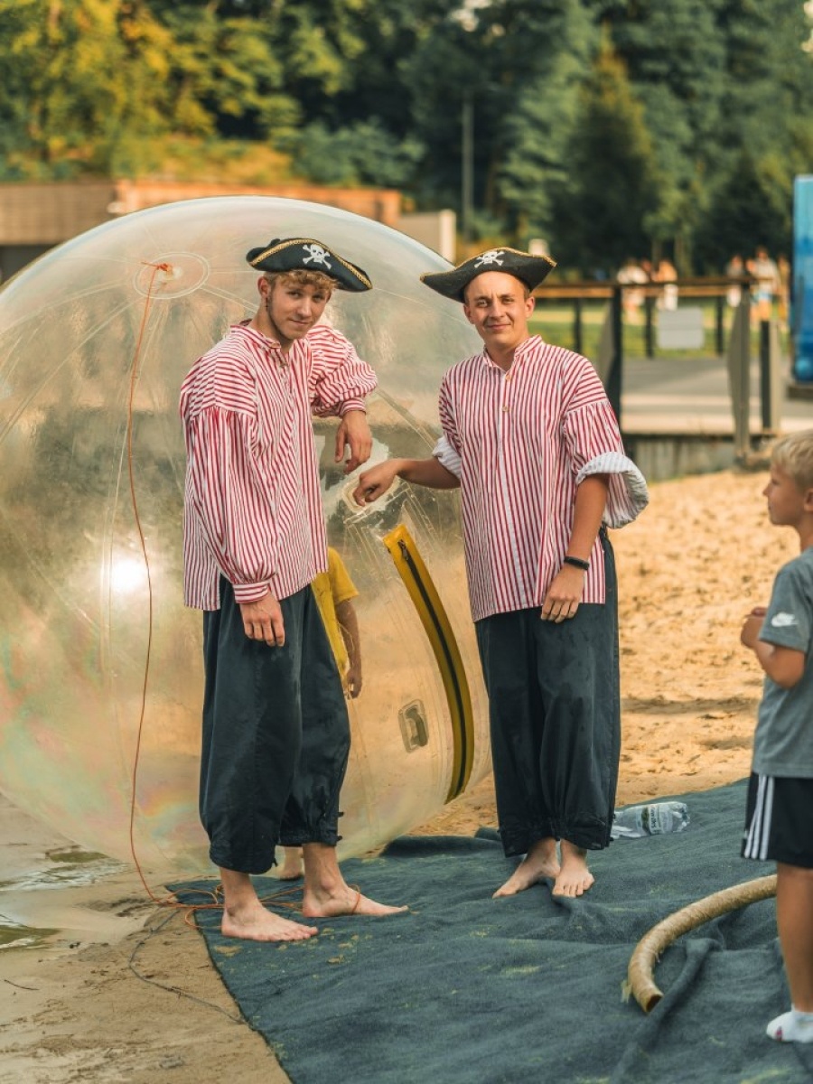 Zdjęcie w galerii na portalu naszwodzislaw.com: Przeżyjmy to jeszcze raz. Filmowe podsumowanie XXX Dni Rydułtów wiadomości z regionu