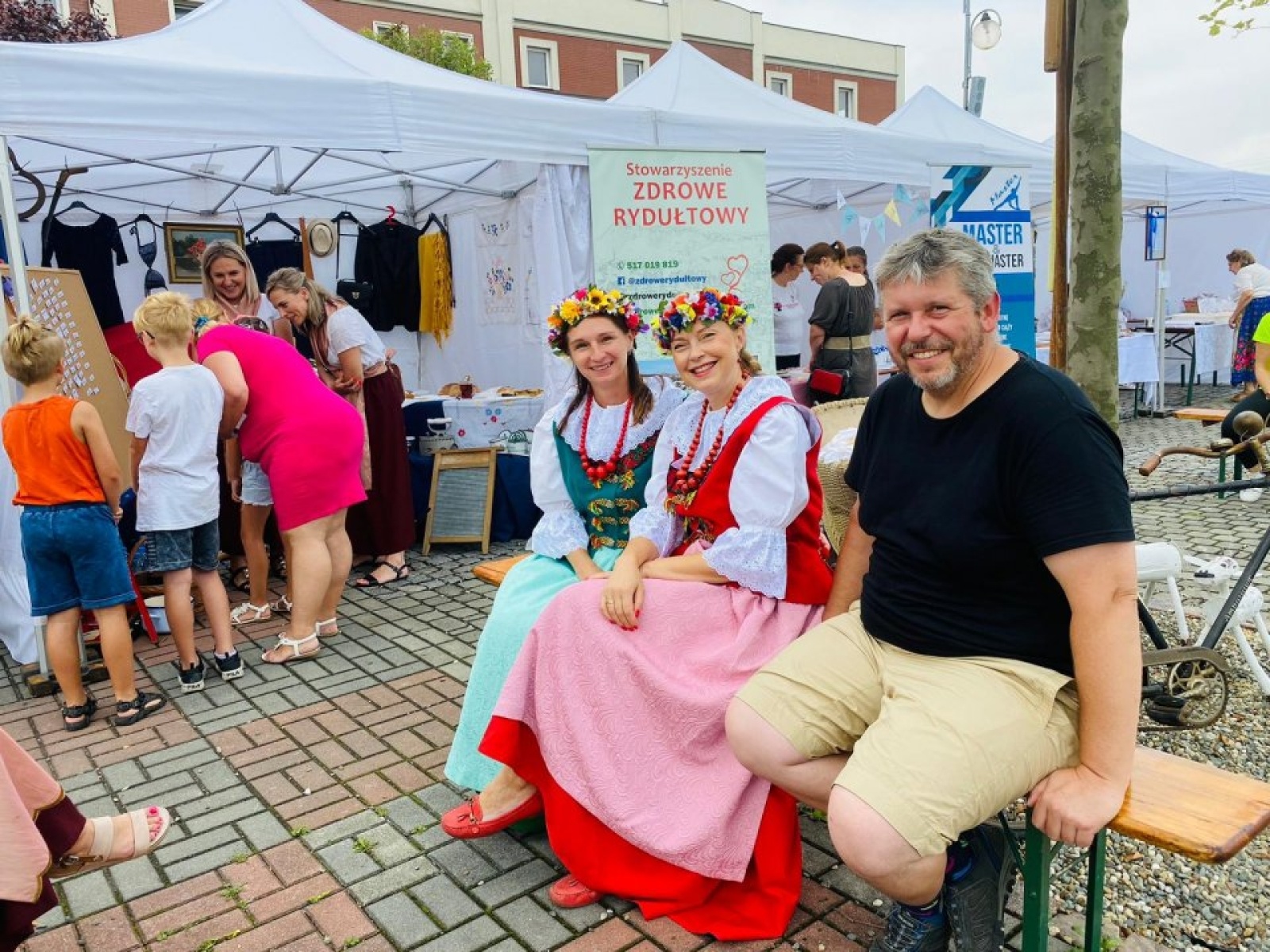 Zdjęcie w galerii na portalu naszwodzislaw.com: Przeżyjmy to jeszcze raz. Filmowe podsumowanie XXX Dni Rydułtów wiadomości z regionu