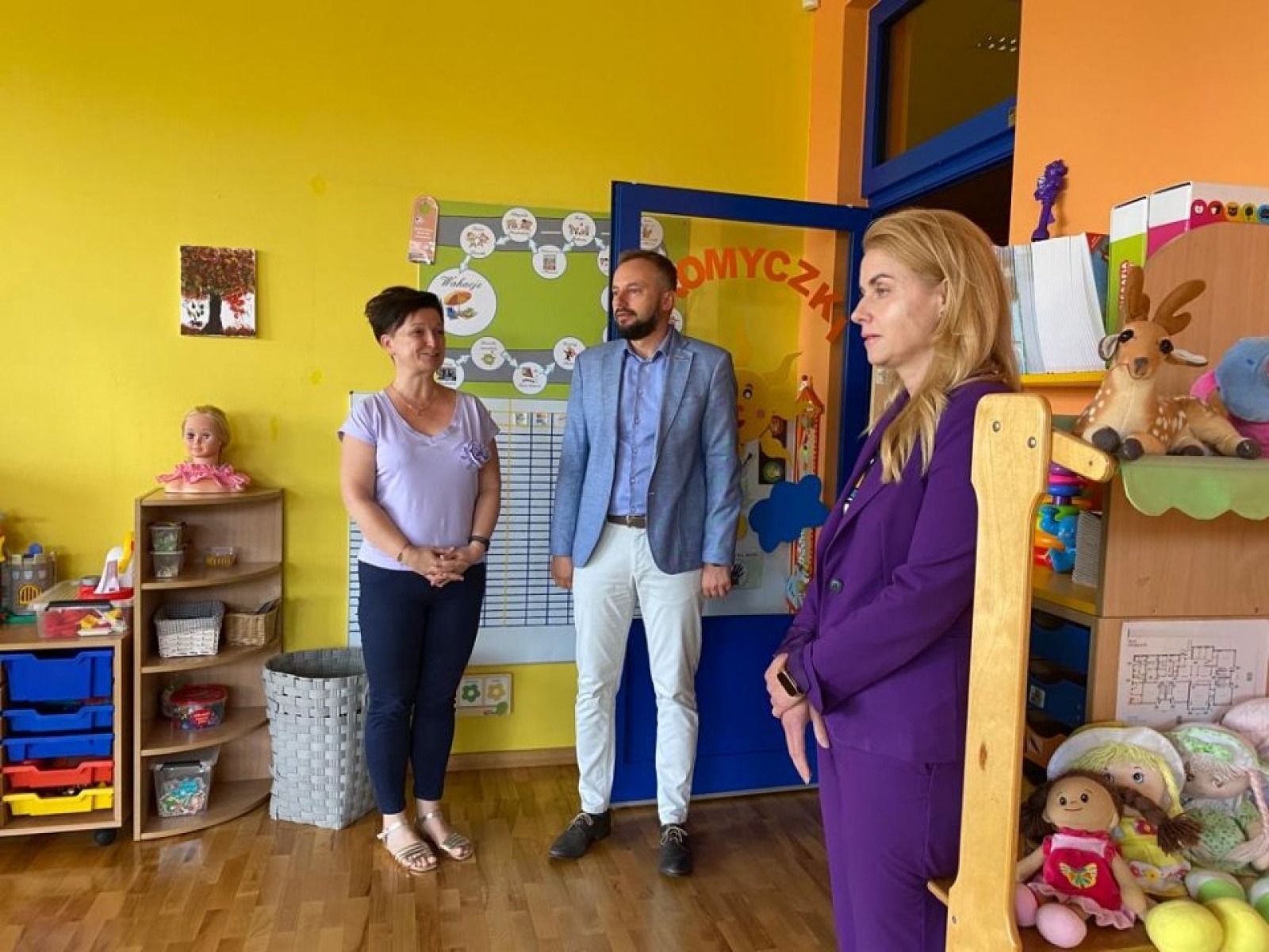 Zdjęcie w galerii na portalu naszwodzislaw.com: Pańskie oko konia tuczy. Władze Rydułtów wizytowały przedszkola wiadomości z regionu