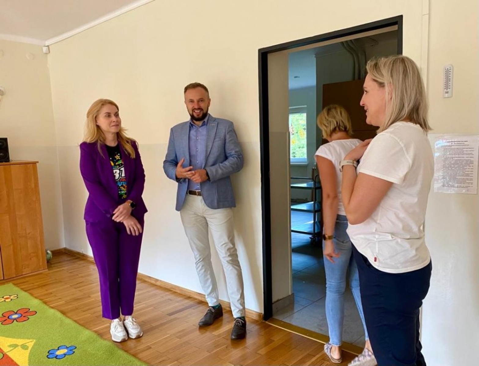 Zdjęcie w galerii na portalu naszwodzislaw.com: Pańskie oko konia tuczy. Władze Rydułtów wizytowały przedszkola wiadomości z regionu