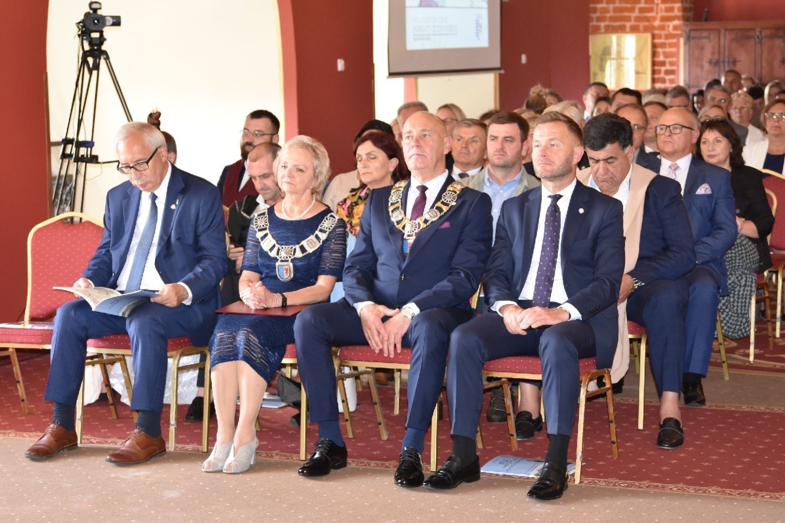 Zdjęcie w galerii na portalu naszwodzislaw.com: Fragment konstrukcji mostu tczewskiego trafił do Wodzisławia Śląskiego [FOTO] wiadomości z regionu