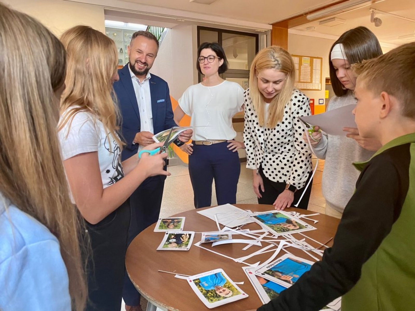 Zdjęcie w galerii na portalu naszwodzislaw.com: Burmistrz Rydułtów wizytował szkoły wiadomości z regionu