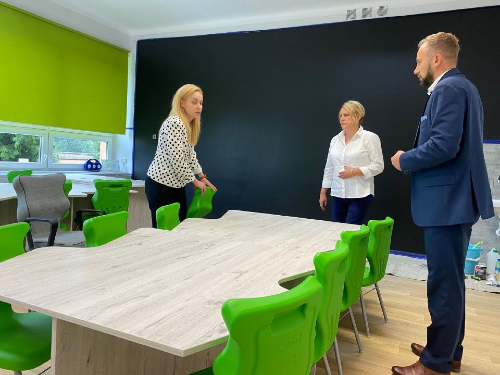 Zdjęcie w galerii na portalu naszwodzislaw.com: Burmistrz Rydułtów wizytował szkoły wiadomości z regionu