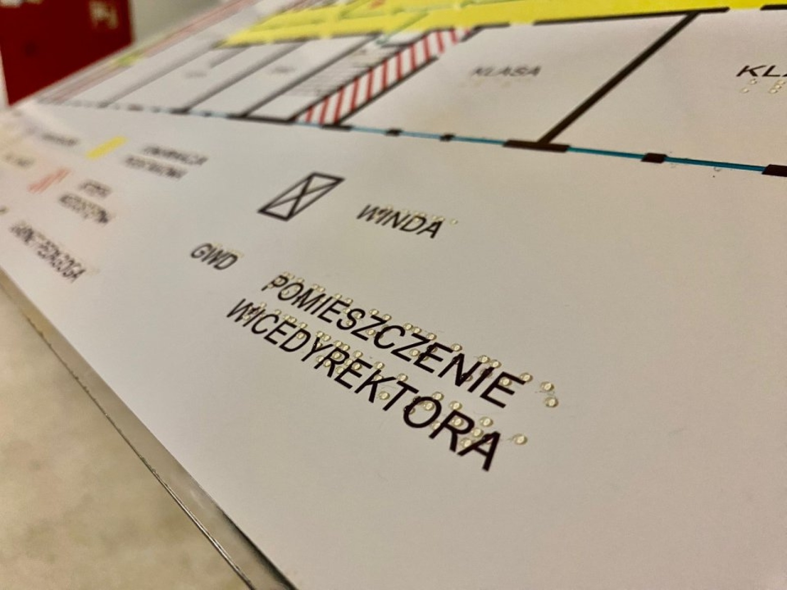 Zdjęcie w galerii na portalu naszwodzislaw.com: Burmistrz Rydułtów wizytował szkoły wiadomości z regionu