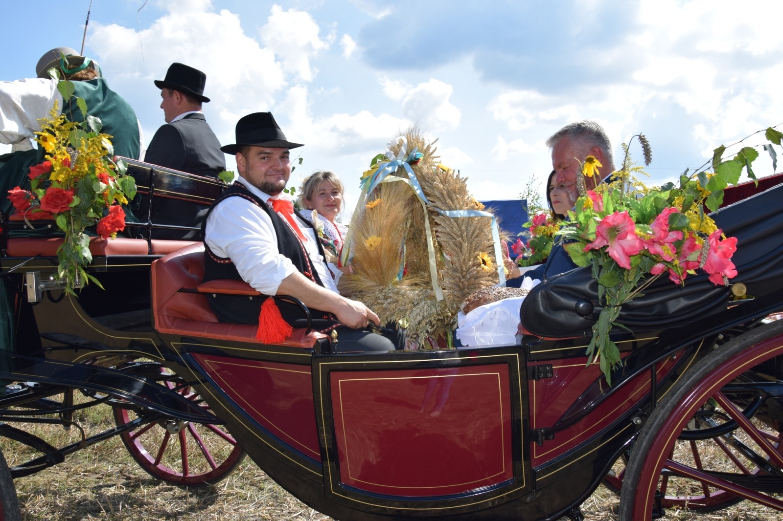 Zdjęcie w galerii na portalu naszwodzislaw.com: Piękne święto na 50-lecie, czyli dożynki Gminy Mszana 2023 [FOTO] wiadomości z regionu