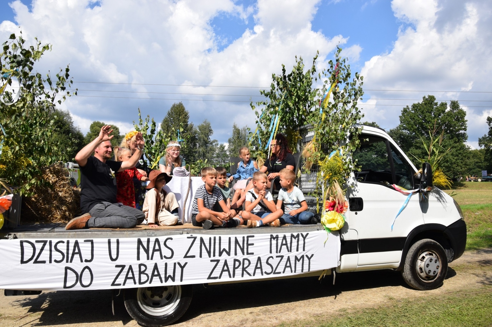 Zdjęcie w galerii na portalu naszwodzislaw.com: Piękne święto na 50-lecie, czyli dożynki Gminy Mszana 2023 [FOTO] wiadomości z regionu