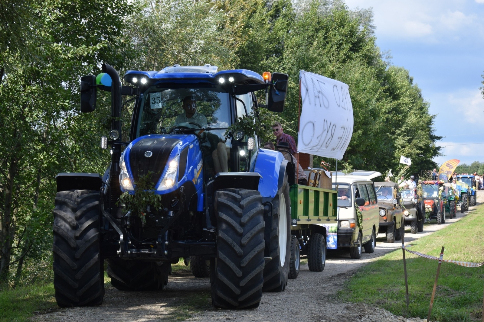 Zdjęcie w galerii na portalu naszwodzislaw.com: Piękne święto na 50-lecie, czyli dożynki Gminy Mszana 2023 [FOTO] wiadomości z regionu