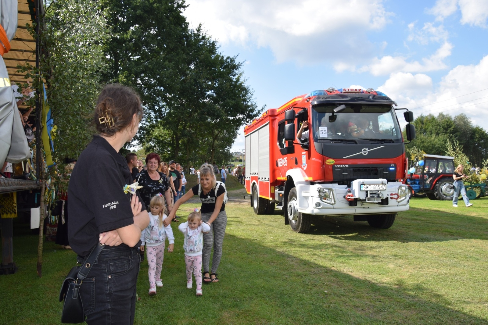 Zdjęcie w galerii na portalu naszwodzislaw.com: Piękne święto na 50-lecie, czyli dożynki Gminy Mszana 2023 [FOTO] wiadomości z regionu