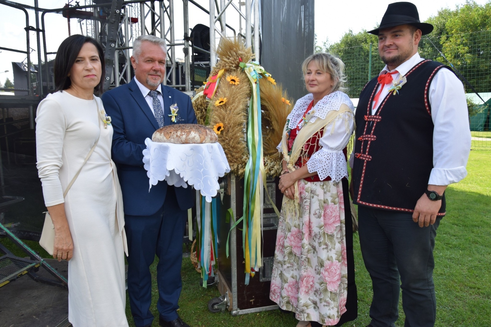 Zdjęcie w galerii na portalu naszwodzislaw.com: Piękne święto na 50-lecie, czyli dożynki Gminy Mszana 2023 [FOTO] wiadomości z regionu