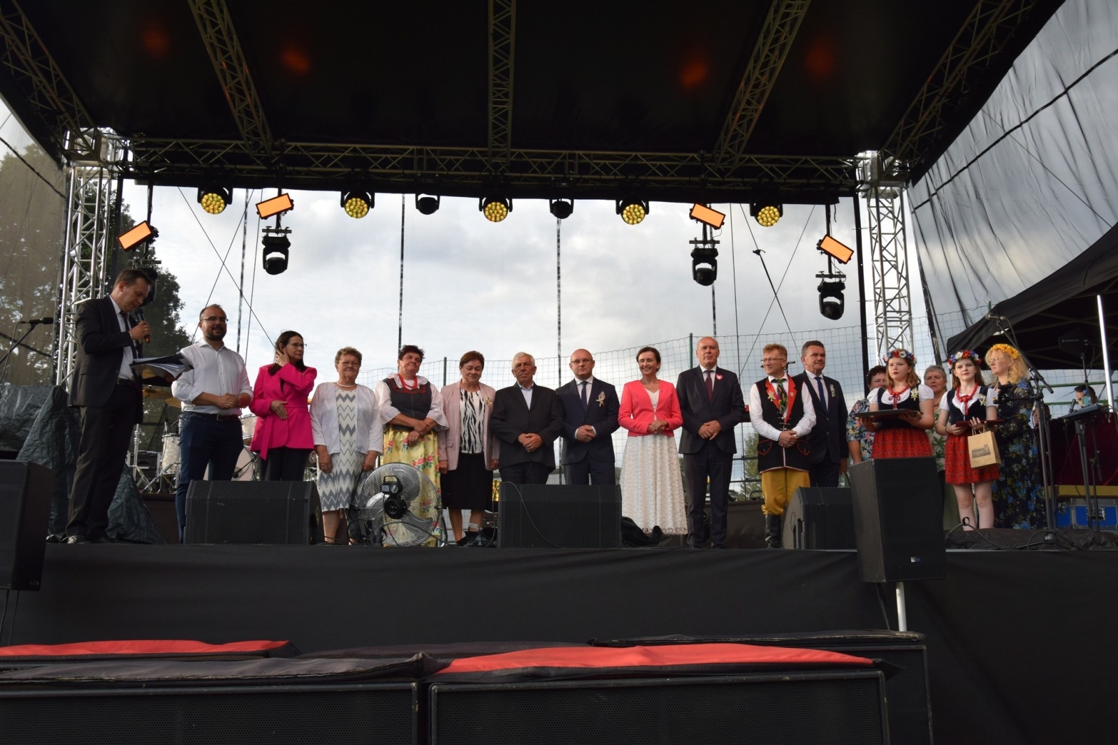 Zdjęcie w galerii na portalu naszwodzislaw.com: Piękne święto na 50-lecie, czyli dożynki Gminy Mszana 2023 [FOTO] wiadomości z regionu