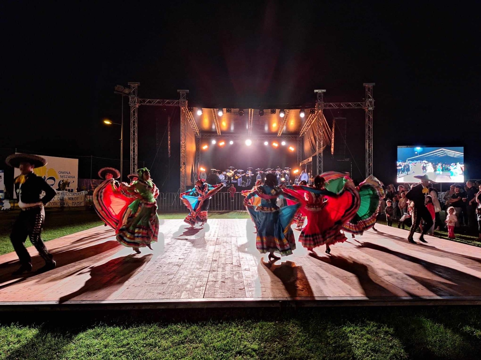 Zdjęcie w galerii na portalu naszwodzislaw.com: Piękne święto na 50-lecie, czyli dożynki Gminy Mszana 2023 [FOTO] wiadomości z regionu