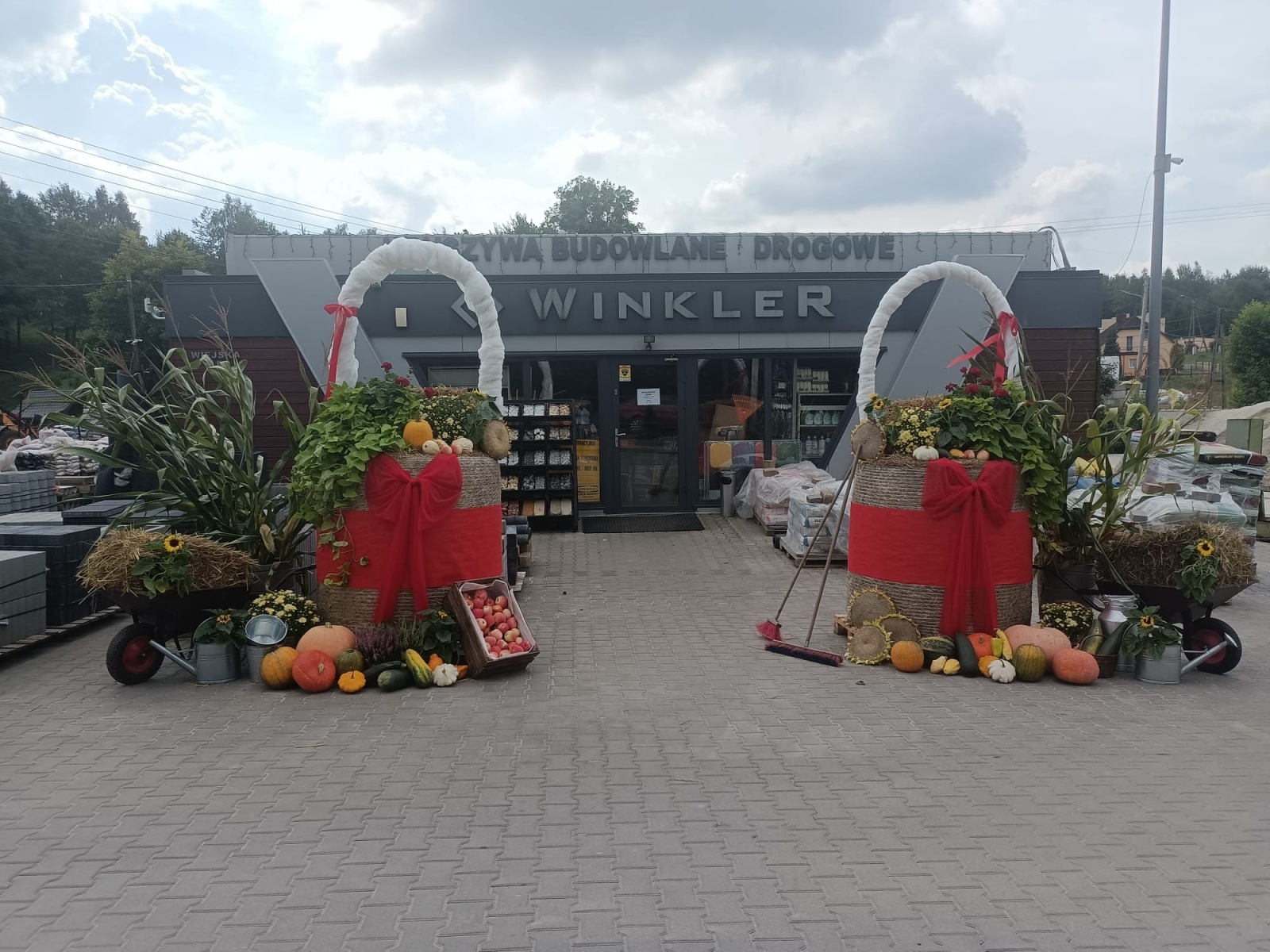 Zdjęcie w galerii na portalu naszwodzislaw.com: Dożynki Gminy Mszana. Która posesja była najlepiej przystrojona? wiadomości z regionu