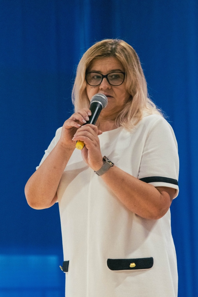 Zdjęcie w galerii na portalu naszwodzislaw.com: Rogi obfitości dla pierwszoklasistów. Rok szkolny rozpoczęty [FOTO] wiadomości z regionu