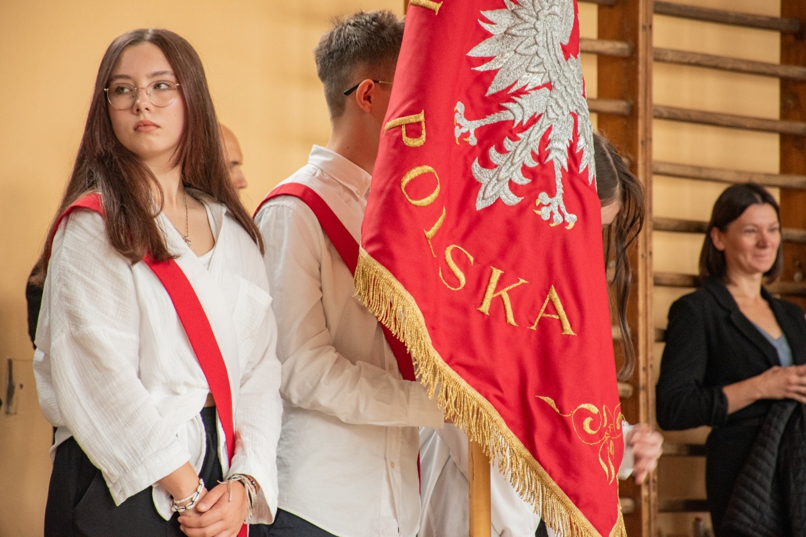 Zdjęcie w galerii na portalu naszwodzislaw.com: Rogi obfitości dla pierwszoklasistów. Rok szkolny rozpoczęty [FOTO] wiadomości z regionu