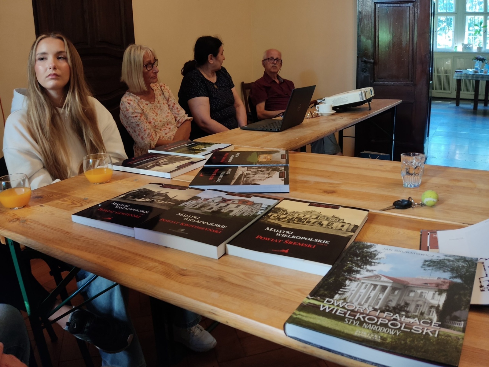 Zdjęcie w galerii na portalu naszwodzislaw.com: Koło naukowe ARCHITEKTON na warsztatach Narodowego Instytutu Dziedzictwa wiadomości z regionu