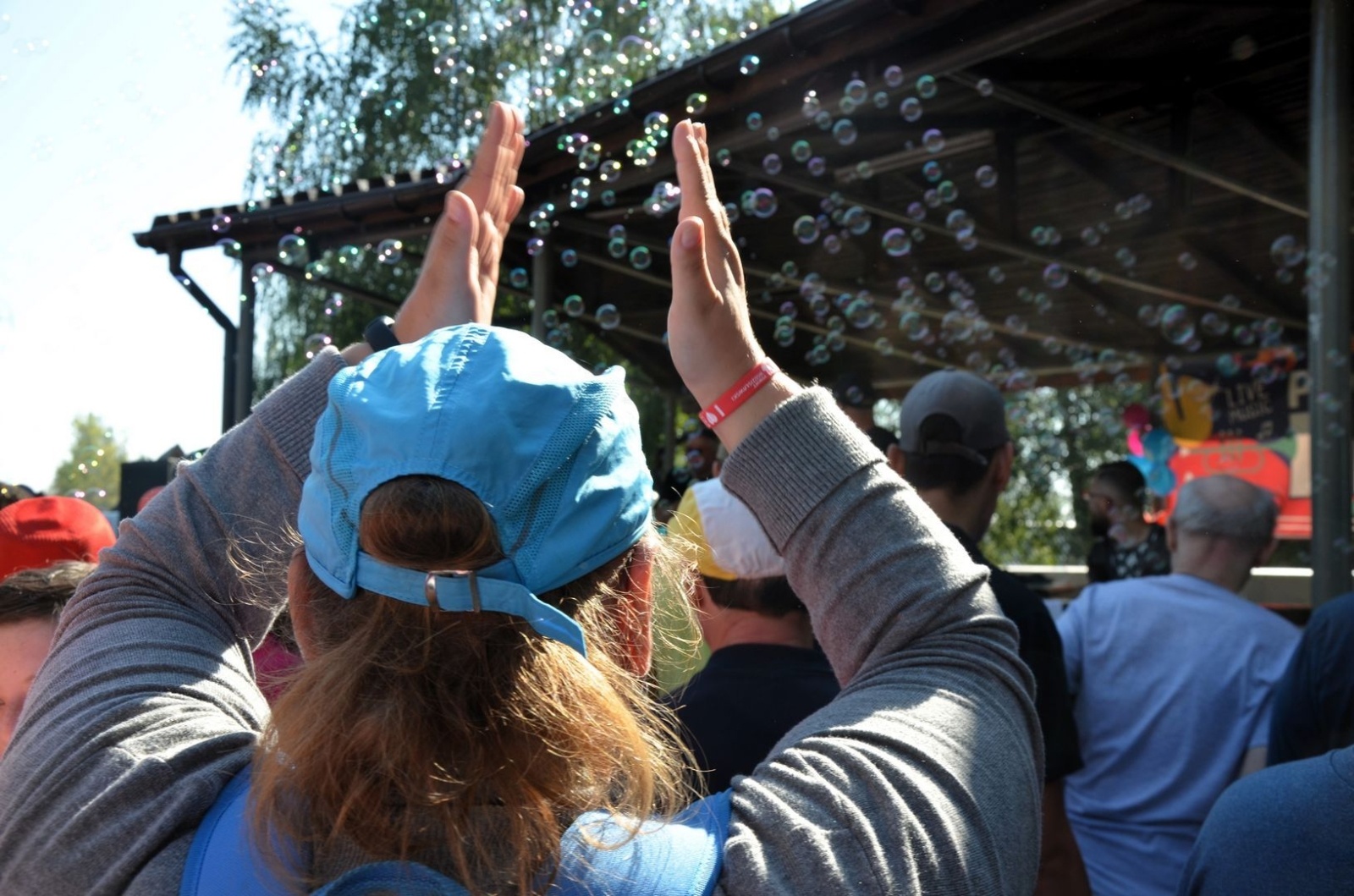 Zdjęcie w galerii na portalu naszwodzislaw.com: Powiatowy Blues. W Olzie bawiło się prawie tysiąc osób [FOTO] wiadomości z regionu