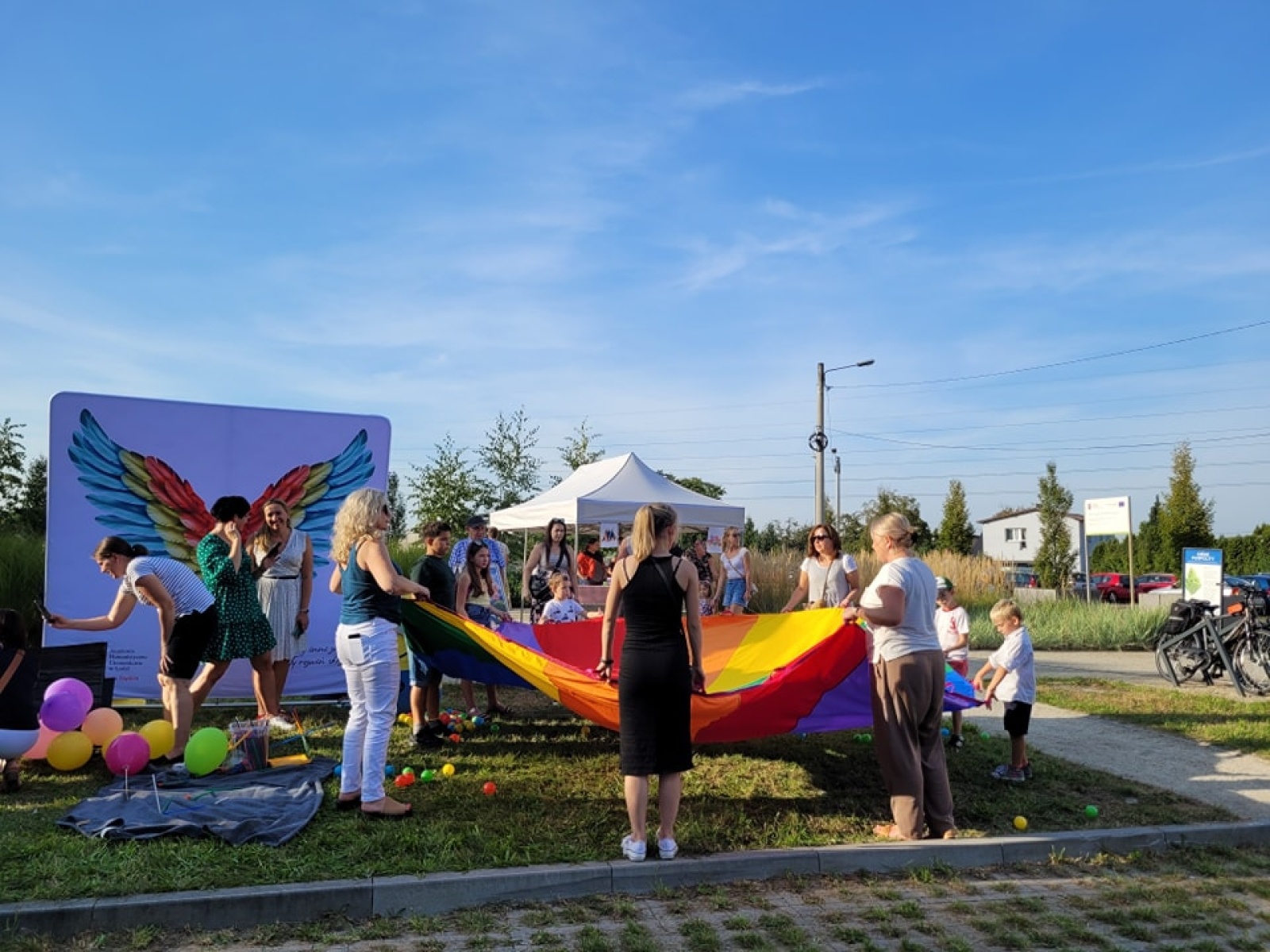 Zdjęcie w galerii na portalu naszwodzislaw.com: Klimat PRL zawładnął dzielnicą Wilchwy [FOTO] wiadomości z regionu