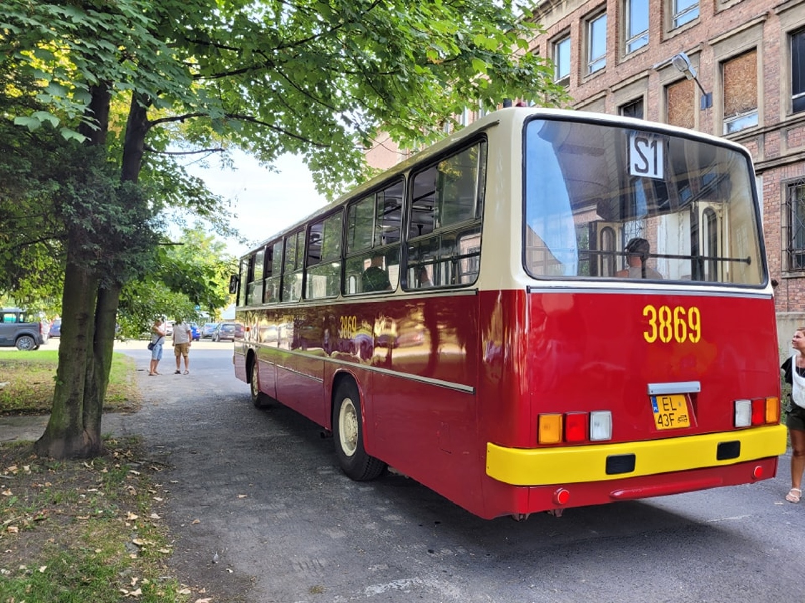Zdjęcie w galerii na portalu naszwodzislaw.com: Klimat PRL zawładnął dzielnicą Wilchwy [FOTO] wiadomości z regionu