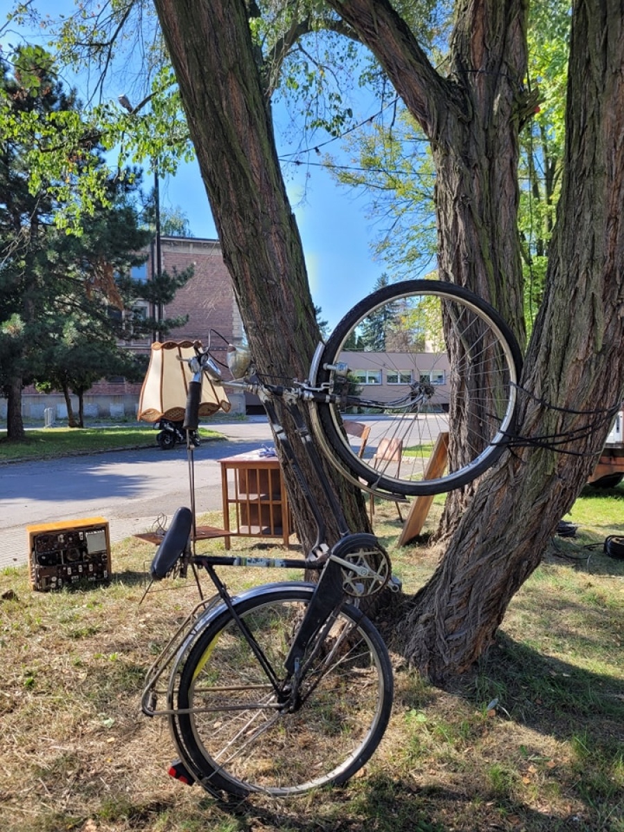 Zdjęcie w galerii na portalu naszwodzislaw.com: Klimat PRL zawładnął dzielnicą Wilchwy [FOTO] wiadomości z regionu