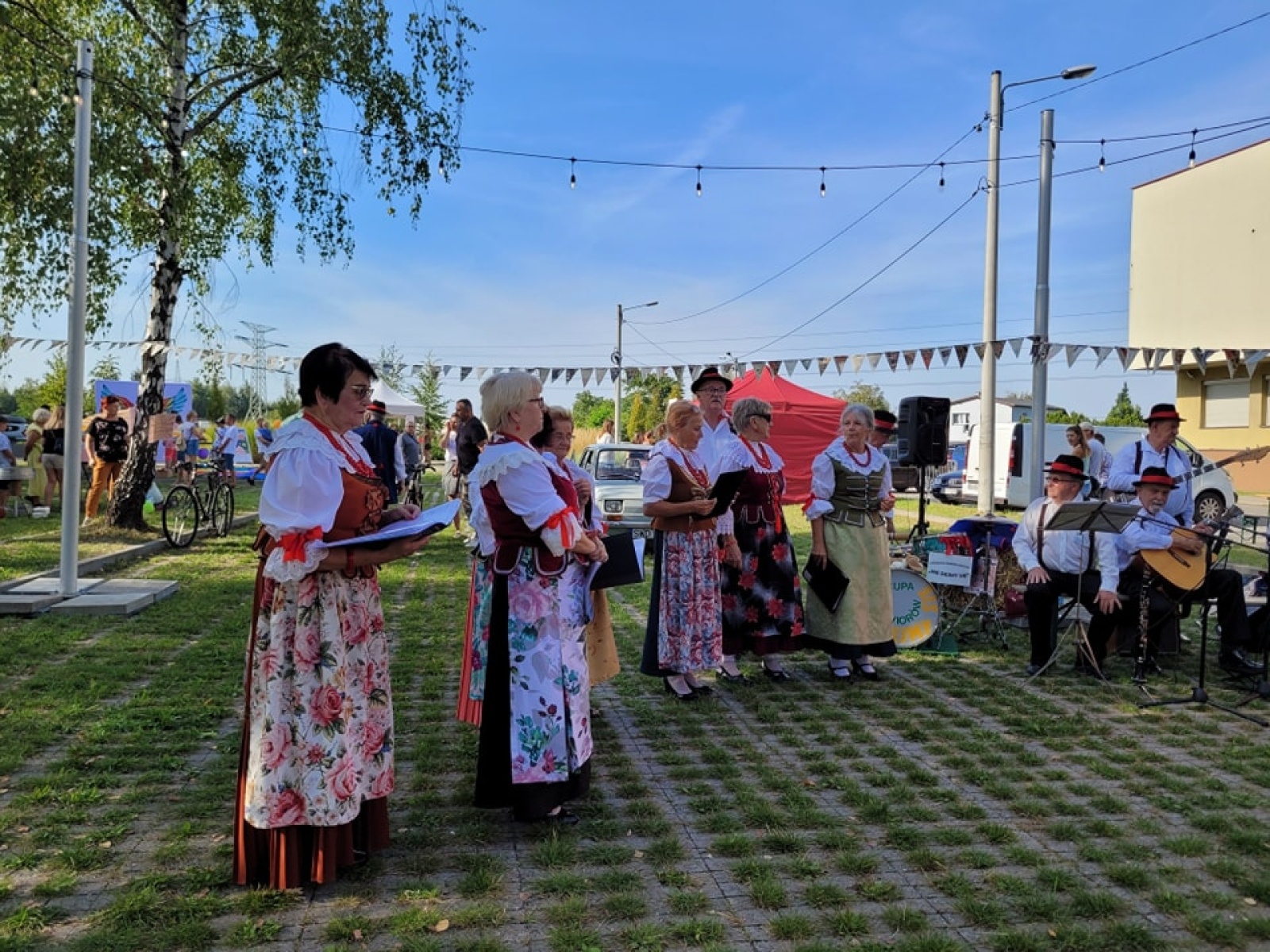 Zdjęcie w galerii na portalu naszwodzislaw.com: Klimat PRL zawładnął dzielnicą Wilchwy [FOTO] wiadomości z regionu