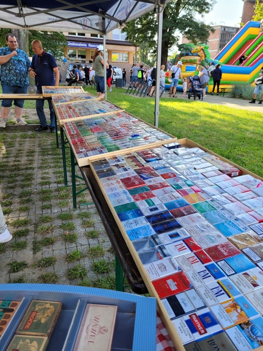 Zdjęcie w galerii na portalu naszwodzislaw.com: Klimat PRL zawładnął dzielnicą Wilchwy [FOTO] wiadomości z regionu