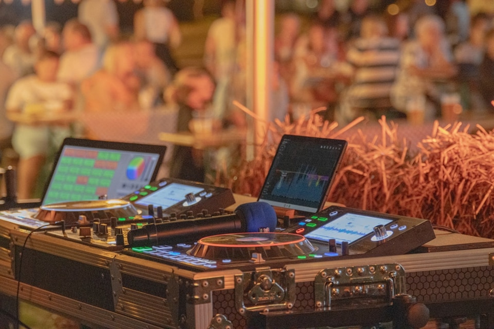 Zdjęcie w galerii na portalu naszwodzislaw.com: Klimat PRL zawładnął dzielnicą Wilchwy [FOTO] wiadomości z regionu