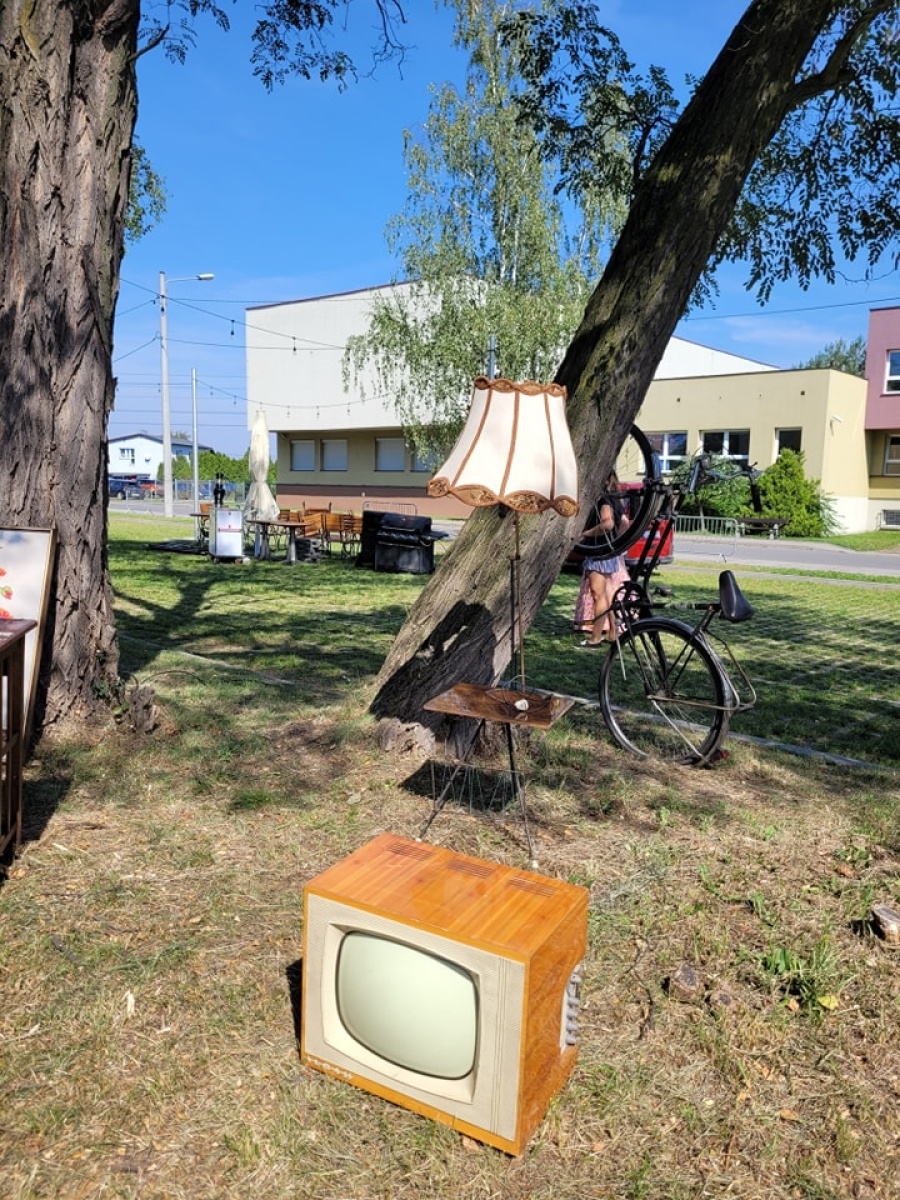 Zdjęcie w galerii na portalu naszwodzislaw.com: Klimat PRL zawładnął dzielnicą Wilchwy [FOTO] wiadomości z regionu