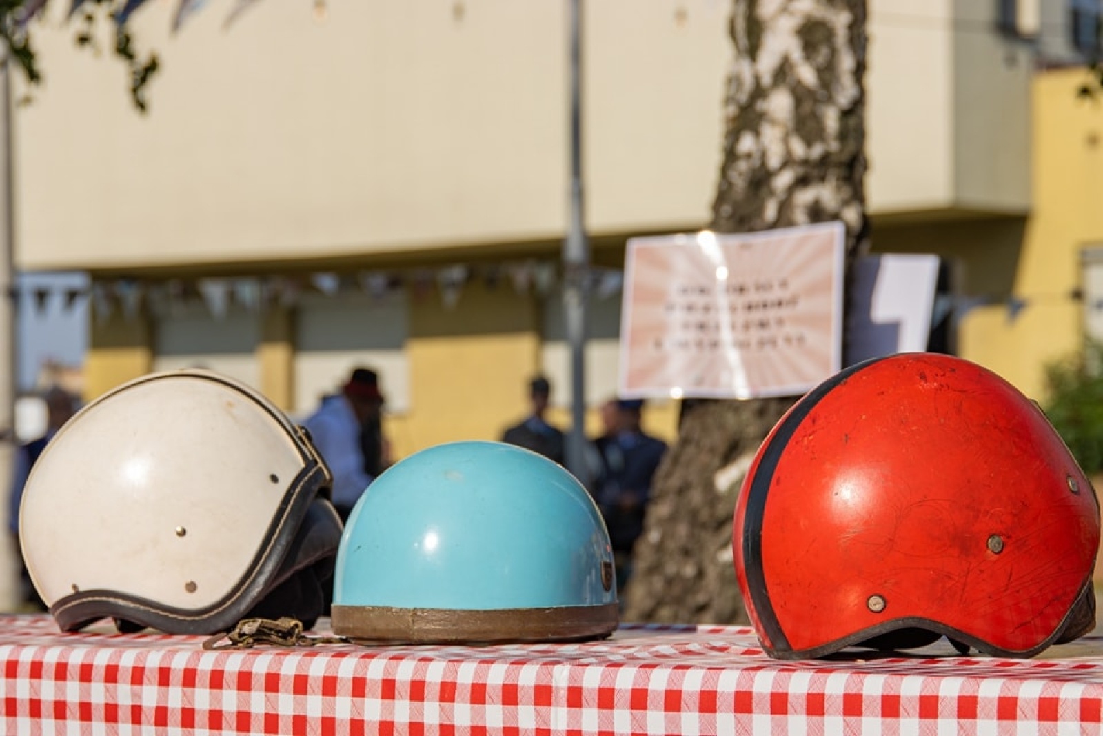 Zdjęcie w galerii na portalu naszwodzislaw.com: Klimat PRL zawładnął dzielnicą Wilchwy [FOTO] wiadomości z regionu