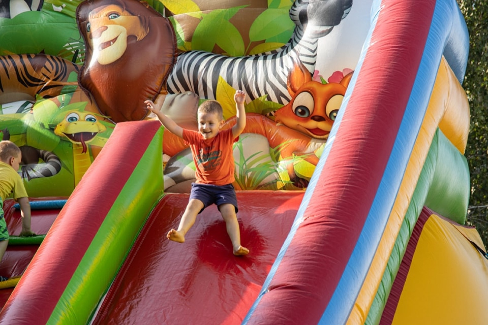 Zdjęcie w galerii na portalu naszwodzislaw.com: Klimat PRL zawładnął dzielnicą Wilchwy [FOTO] wiadomości z regionu