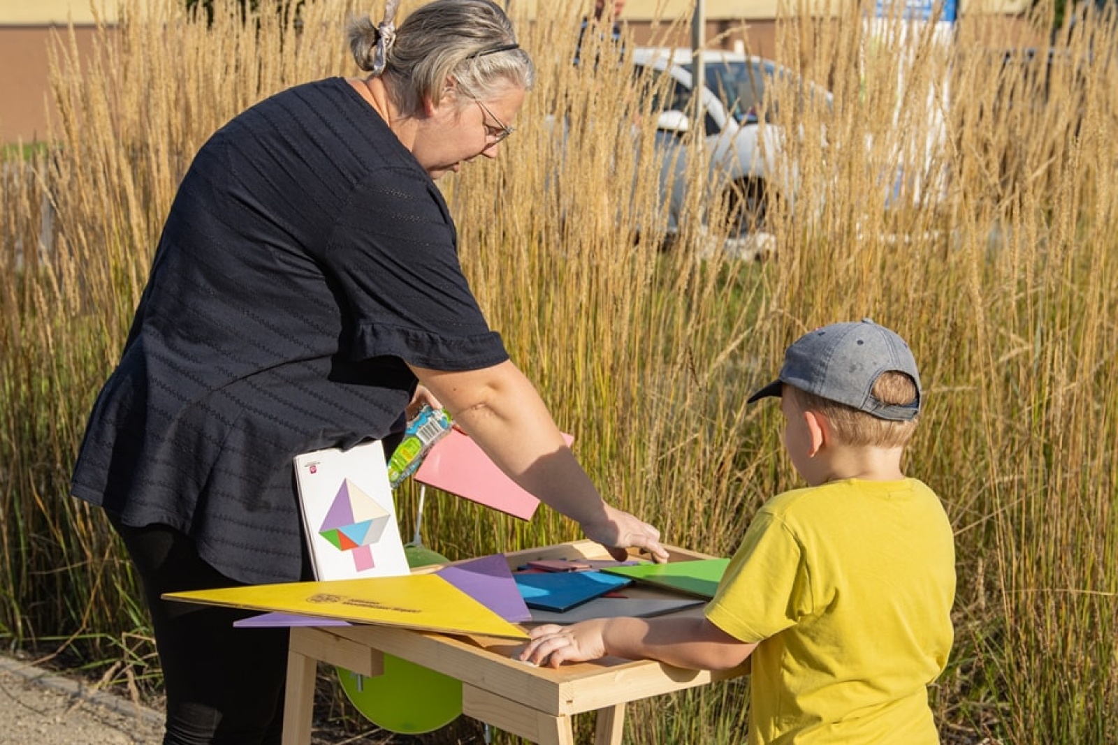 Zdjęcie w galerii na portalu naszwodzislaw.com: Klimat PRL zawładnął dzielnicą Wilchwy [FOTO] wiadomości z regionu