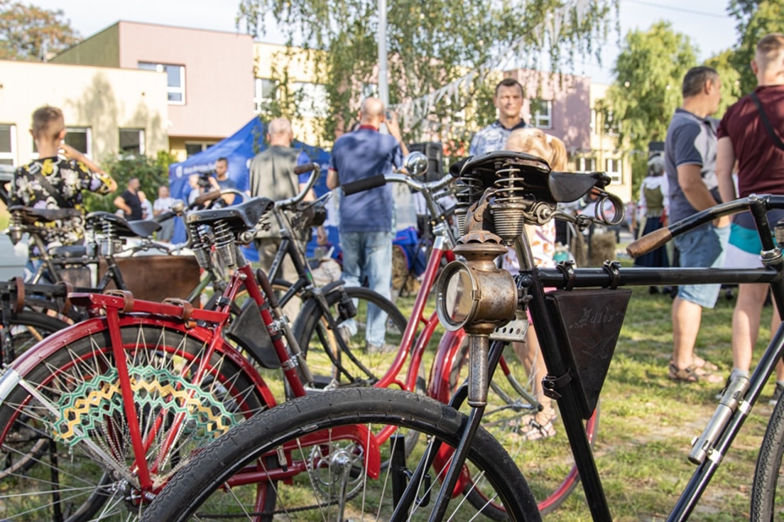 Zdjęcie w galerii na portalu naszwodzislaw.com: Klimat PRL zawładnął dzielnicą Wilchwy [FOTO] wiadomości z regionu