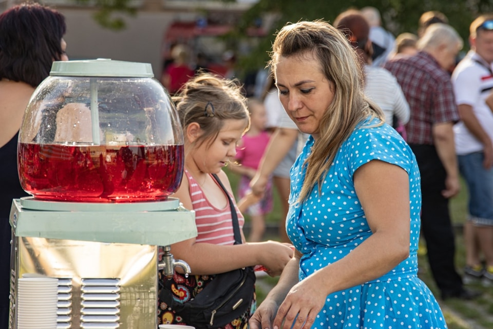 Zdjęcie w galerii na portalu naszwodzislaw.com: Klimat PRL zawładnął dzielnicą Wilchwy [FOTO] wiadomości z regionu