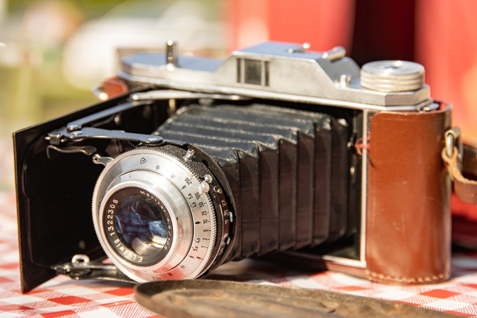 Zdjęcie w galerii na portalu naszwodzislaw.com: Klimat PRL zawładnął dzielnicą Wilchwy [FOTO] wiadomości z regionu